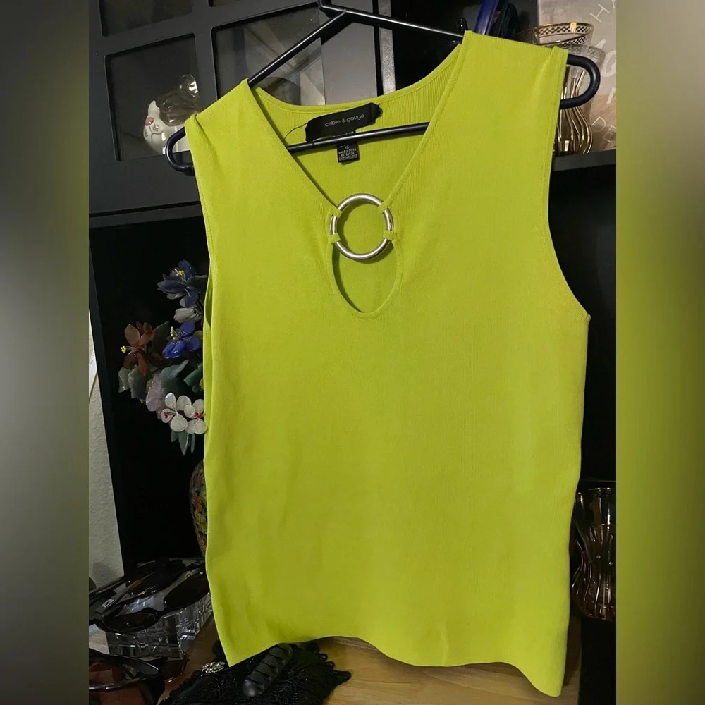 Cable and Gauge Sleeveless Top Lime Green - Picture 5 of 8